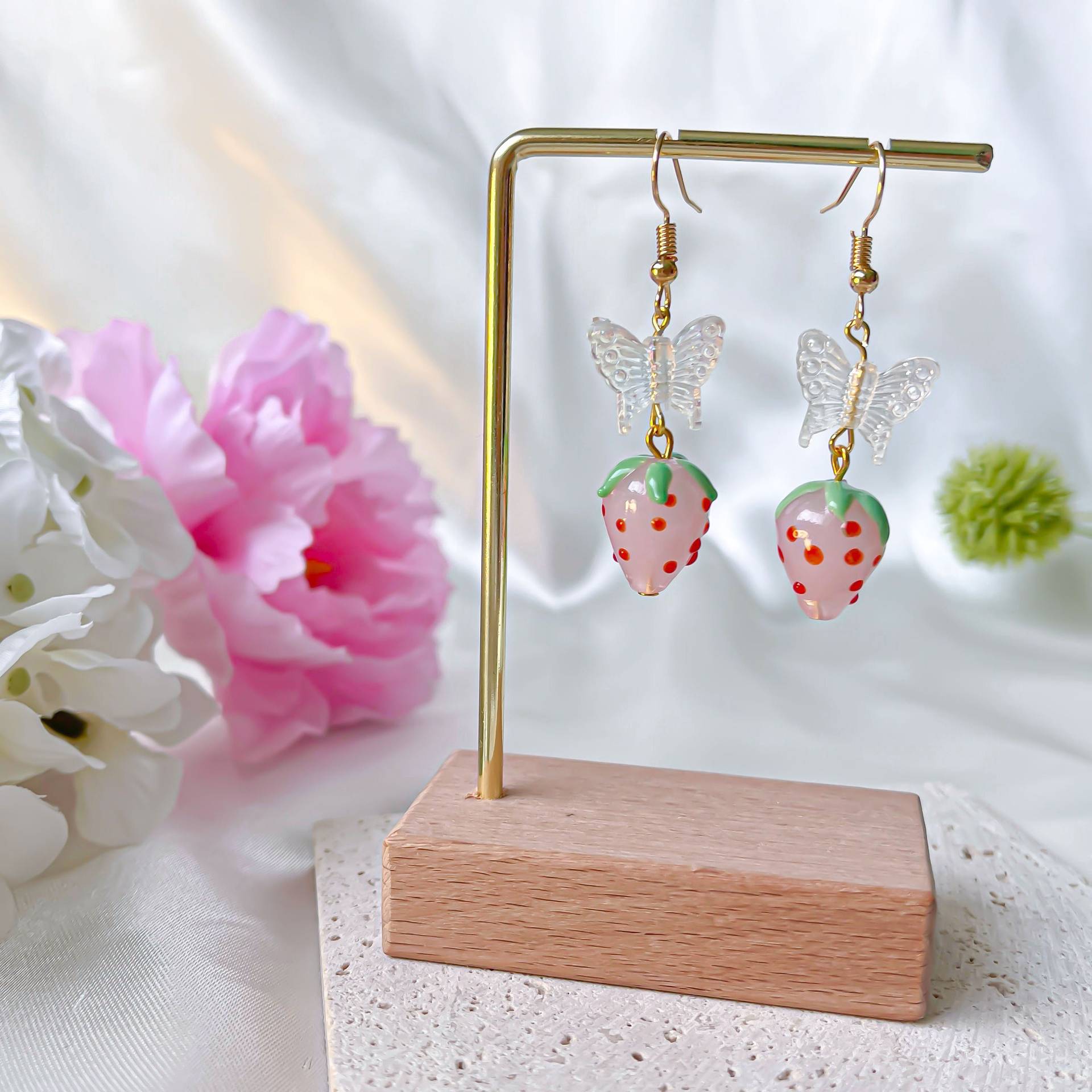 Resin Material 1 Pair Cute Sweet Strawberry Butterfly Resin Drop Earrings