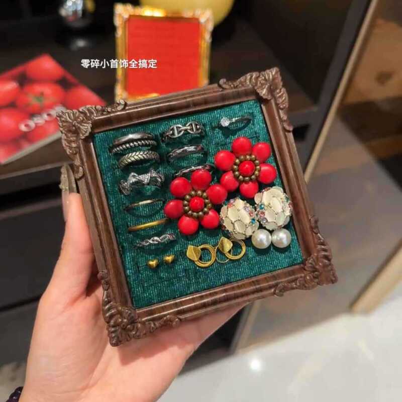 Creative Retro Jewelry Display Stand European-Style Photo Frame Ring Jewelry Storage Dressing Table Store Display Wardrobe Creative Retro Jewelry Display Stand European-Style Photo Frame Ring Jewelry Storage Dressing Table Store Display Wardrobe
