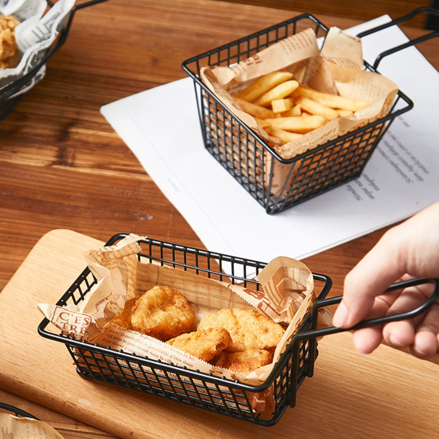 Cesta para papas fritas estilo americano, cesta para aperitivos, cesta para alitas de pollo fritas, cesta para comida de bar y restaurante occidental, cesta creativa para freír.