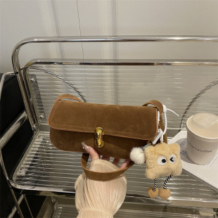 ����С�������Ҹ�°�Ů��������2025�＾�¿�����ٴ�ins�μ��