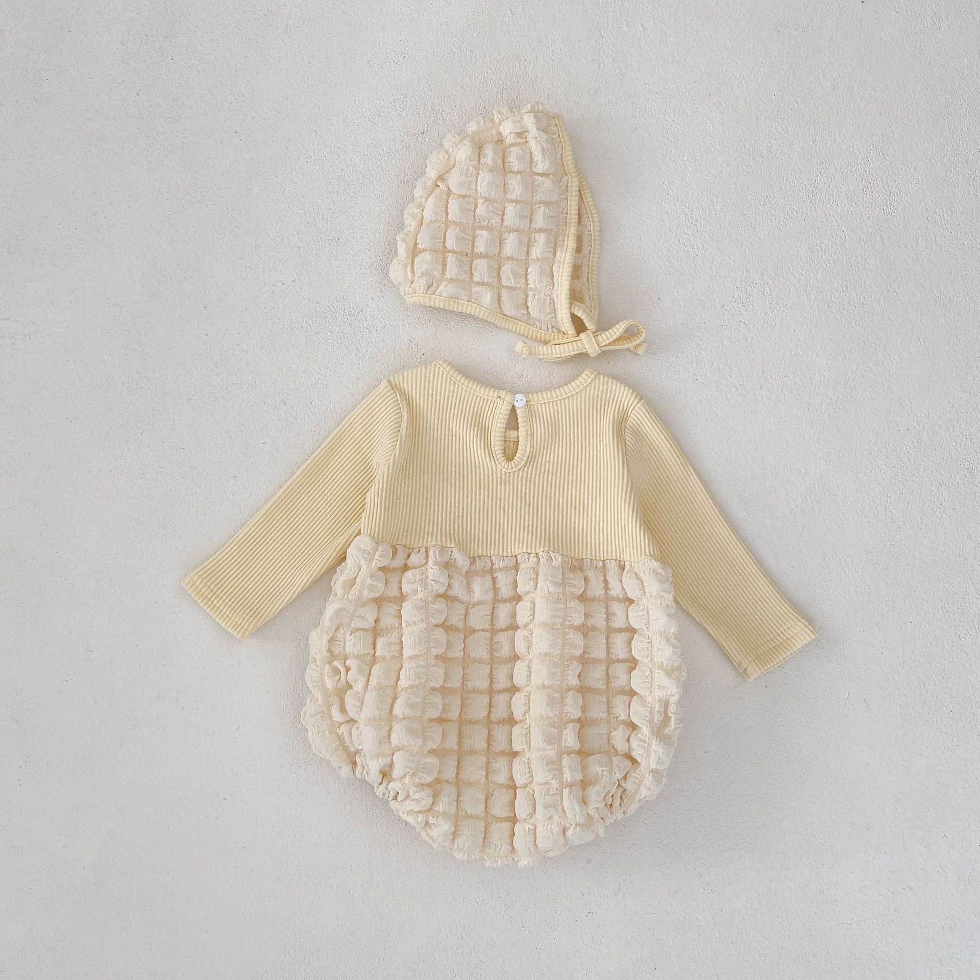 Tuta Ha Yi a maniche lunghe in garza a bolle per bambina autunno 2024, tuta da gattonare + set di 2 cappelli in regalo_voghion.com