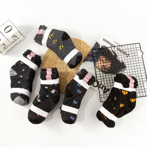 Socks for women, autumn and winter, extra large, middle-aged and elderly, mid-calf socks, dark casual women's long socks wholesale