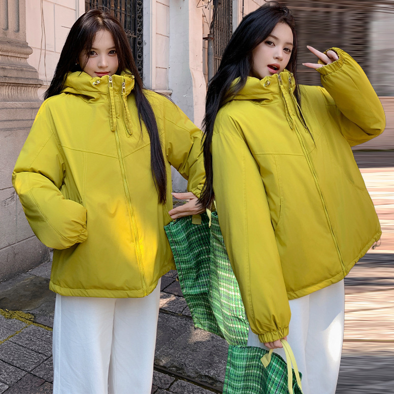 Casual de moda con capuzas de algodón ropa de asalto para mujeres invierno nuevo 2025 moda nueva chaqueta de declive de edad