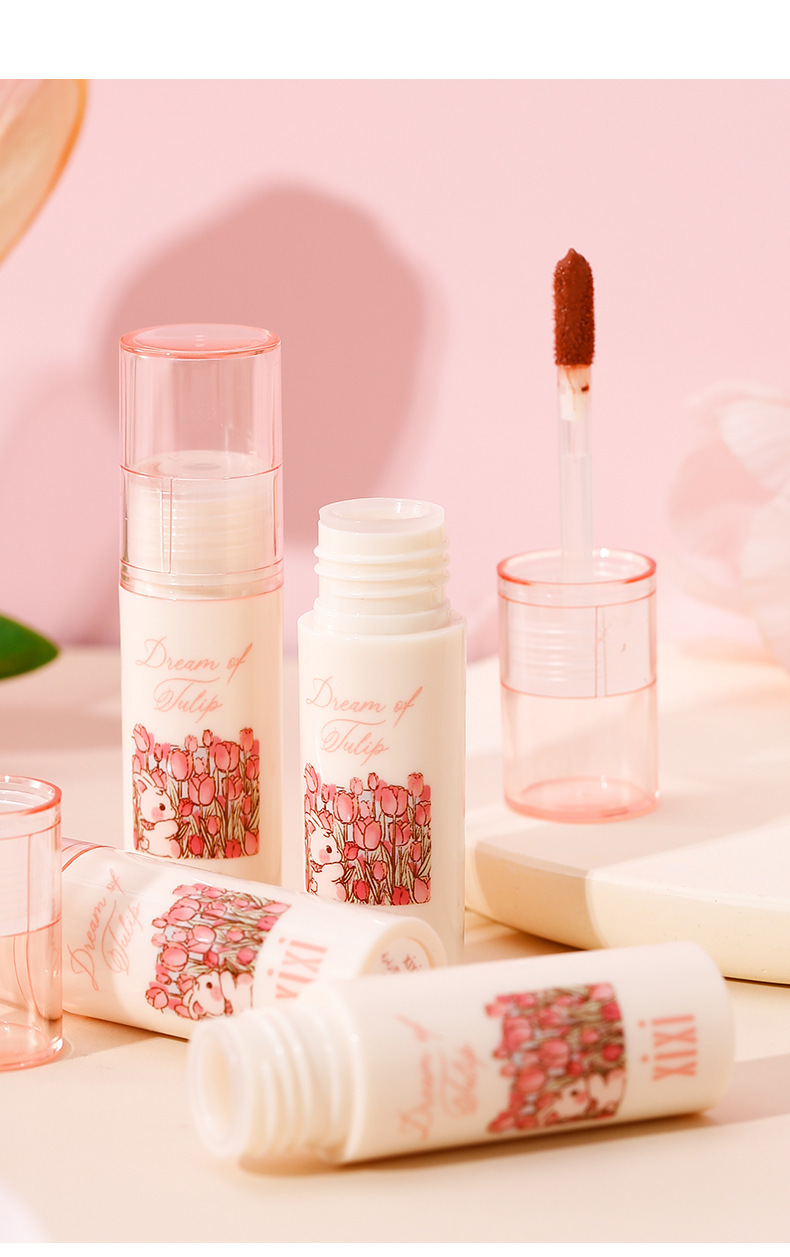 xixi Xin Xin Lian Lian Powder Mist Velvet Lip Gloss is not easy to stick to the glass and does not fade easily. This energetic lipstick makes the skin fairer and is affordable for students undefined