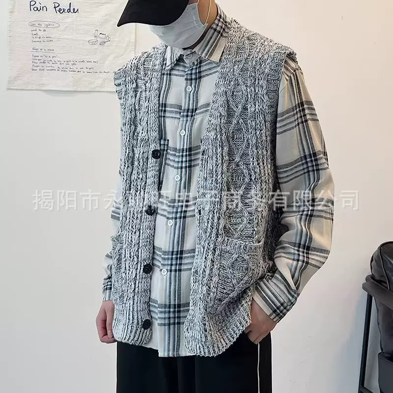 背心男宽松编织叠穿纽扣无袖马甲2024潮流时尚个性V领麻花针织衫