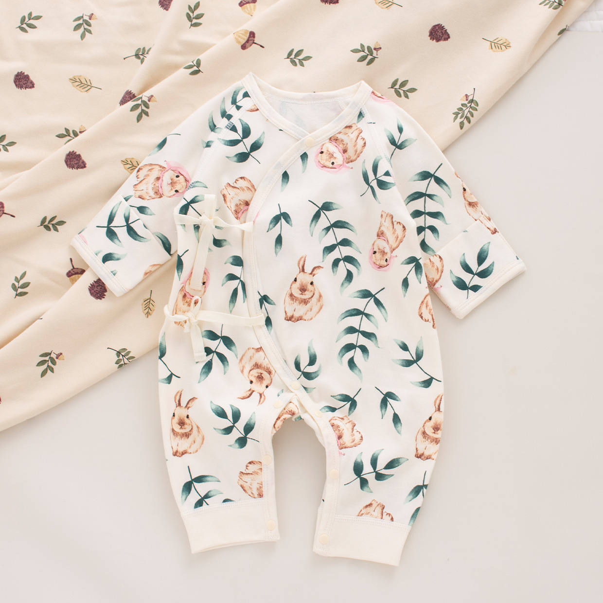 Ropa de monje de base de primavera y verano Clase A bebé bebé de algodón de una pieza traje de protección del vientre deshuesado de algodón para recién nacidos