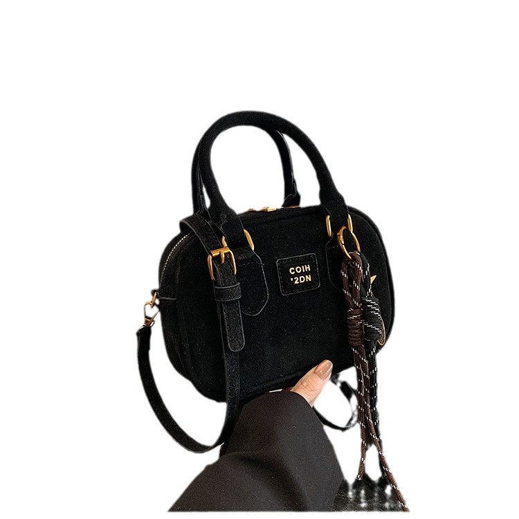 Transfronterizo texturas esmeriladas bolsas de terciopelo mujeres otoño y invierno 2024 nuevo bolso de mano nicho bolso de mujer diario versátil