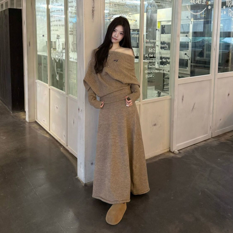 早秋韩系穿搭套装女秋气质慵懒露肩长袖针织上衣搭配半身裙子|undefined