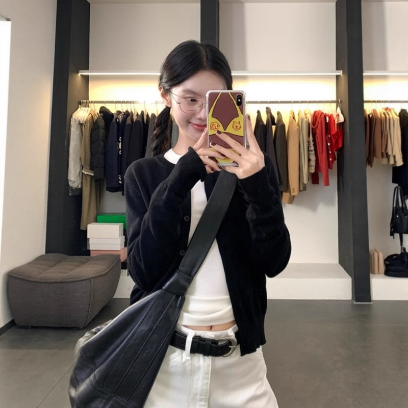 Black Round Neck Long-Sleeved Soft Waxy Knitted Cardigan for Women Early Autumn Outer Wear Work Clothing Simple Versatile Sweater Thin Jacket Top Black Round Neck Long-Sleeved Soft Waxy Knitted Cardigan for Women Early Autumn Outer Wear Work Clothing Simple Versatile Sweater Thin Jacket Top