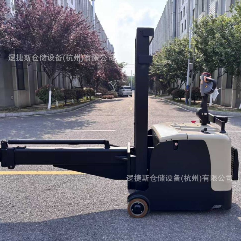 全电动非标吊臂车200kg站驾式无支腿液压移动悬臂单臂吊机