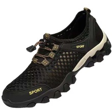 2025年夏季新款户外涉水鞋厚底男士休闲运动鞋百搭男士透气跑步鞋