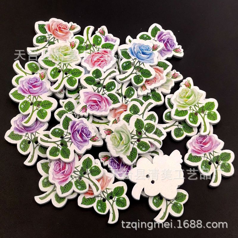 25*31mm bricolaje pintado fondo blanco rosa dibujos animados pintado fondo blanco rosa botón de madera 50 por paquete