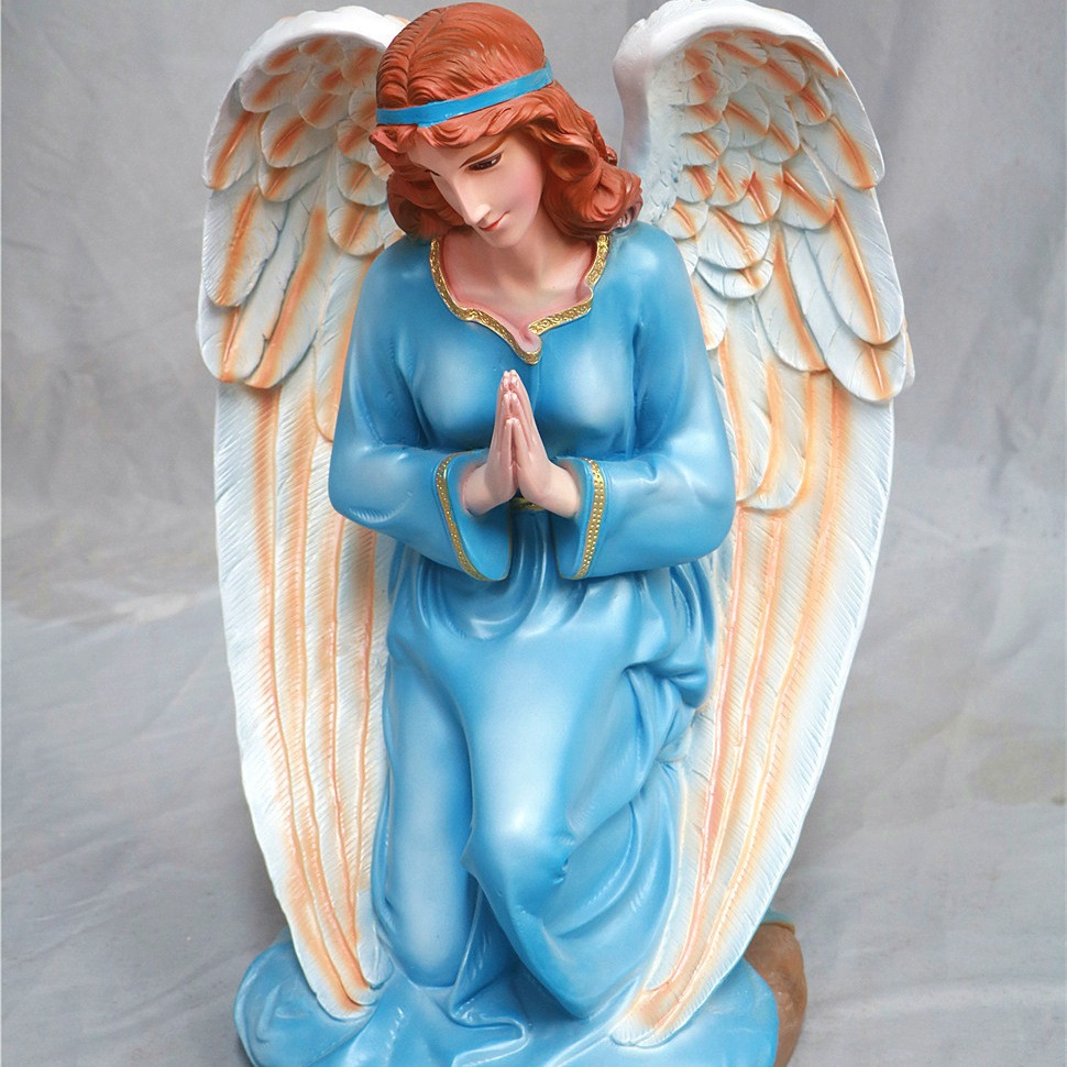 70cm de rodillas ángel mano