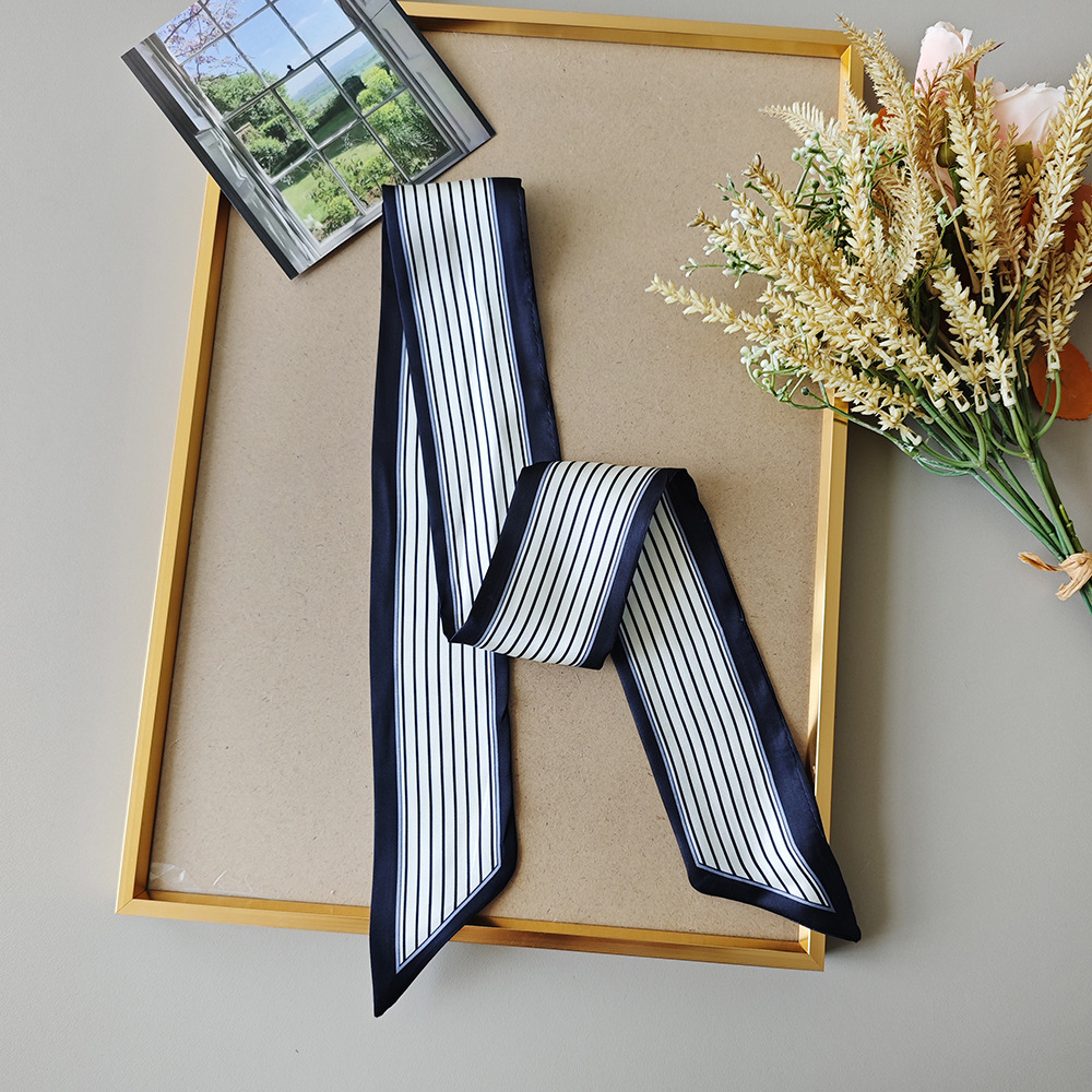 Bufanda de seda larga pequeña a rayas blancas y negras retro 2025 nueva moda francesa alta sensación de temperamento bufanda bufanda accesorios