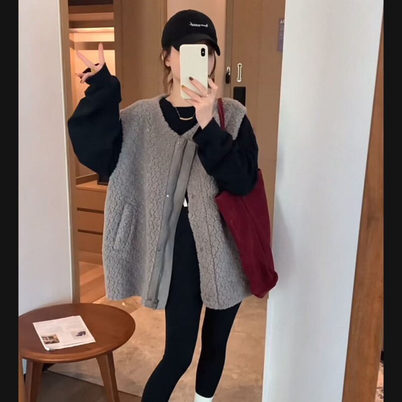 Black Lamb Wool Vest for Women 2025 Autumn and Winter New Layered Cardigan Vest Top Loose Mid-Length Trendy