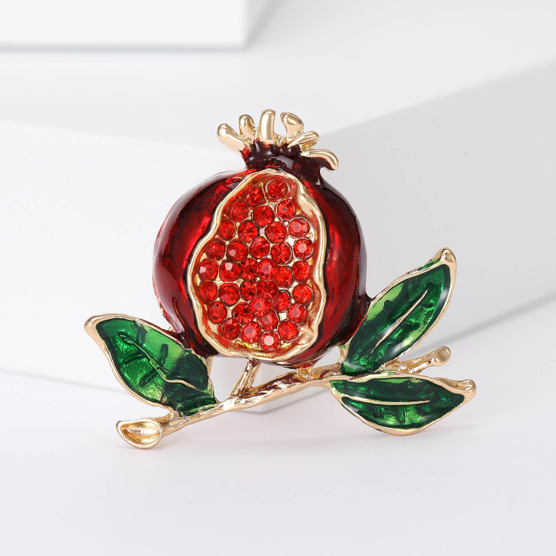 Casual Fruit Alloy Women's Brooches display picture 10