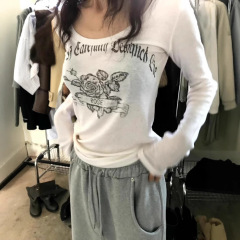 韓国と同型のwe are2025新作ローズレターウールテンセル長袖Tシャツ、レディースインナー