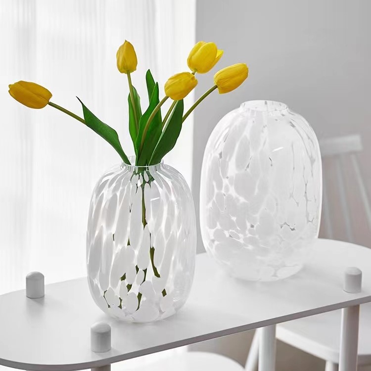 大肚喜悦圆形小口玻璃花瓶白点套料吊钟马醉木雪柳插花落地摆件