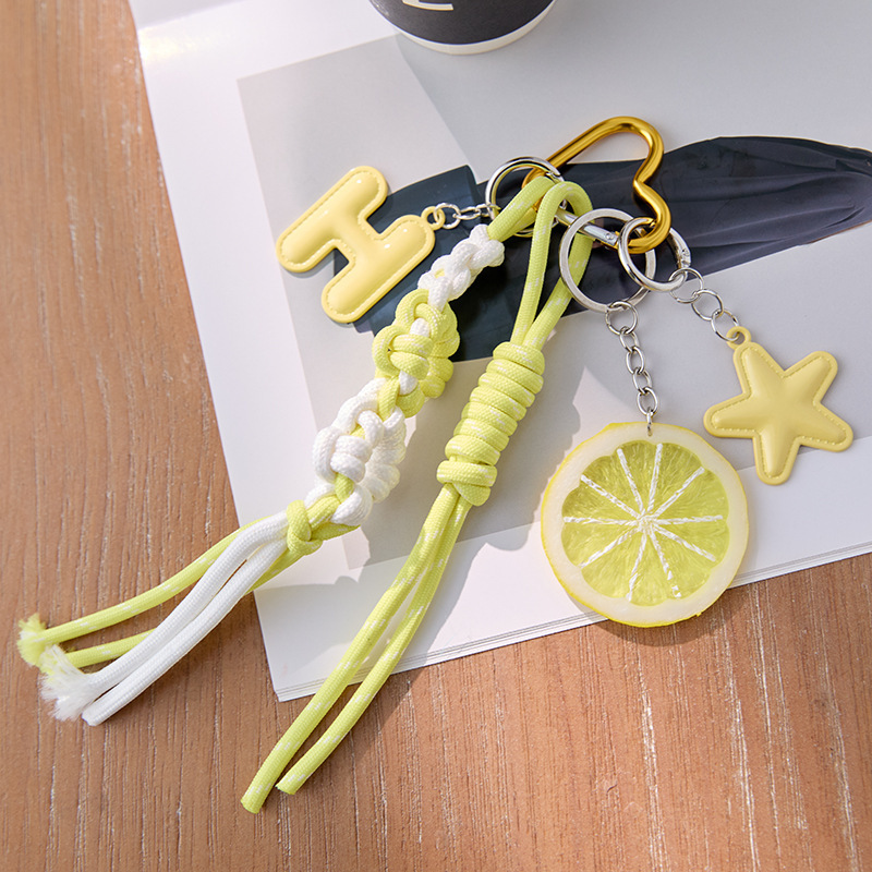 El blogger original de la serie de Nicho Zhong Personalidad Car Keychain bolsos colgantes ins pareja trenzado colgantes bolsos