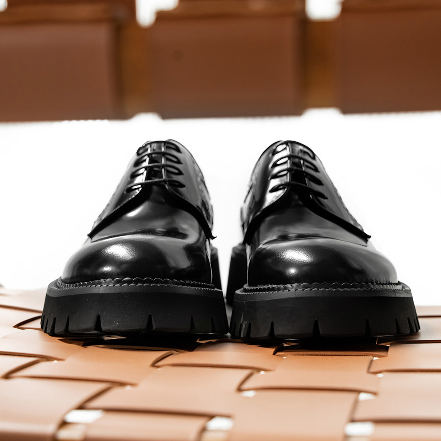 봄과 가을 한국 스타일 두꺼운 가죽 가죽 세트 웨딩 신발 유행 신발 남성 신발 큰 발가락 가죽 신발 남성 가죽 라운드 발가락 영국 캐주얼