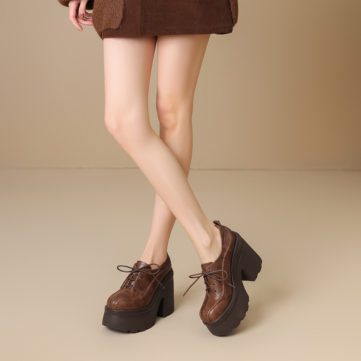 Giày cao gót nữ mũi tròn đế xuồng da bò phong cách Anh quốc, gót 12 cm — màu nâu