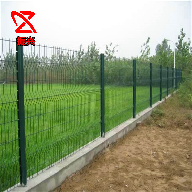 桃型柱护栏 三角折弯桃型护栏网 铁丝网钢丝围栏网庭院隔离护栏网