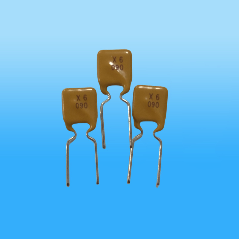 PTC可恢复保险丝 自恢复保险丝 插件自恢复保险丝6V065 750MA 1.6