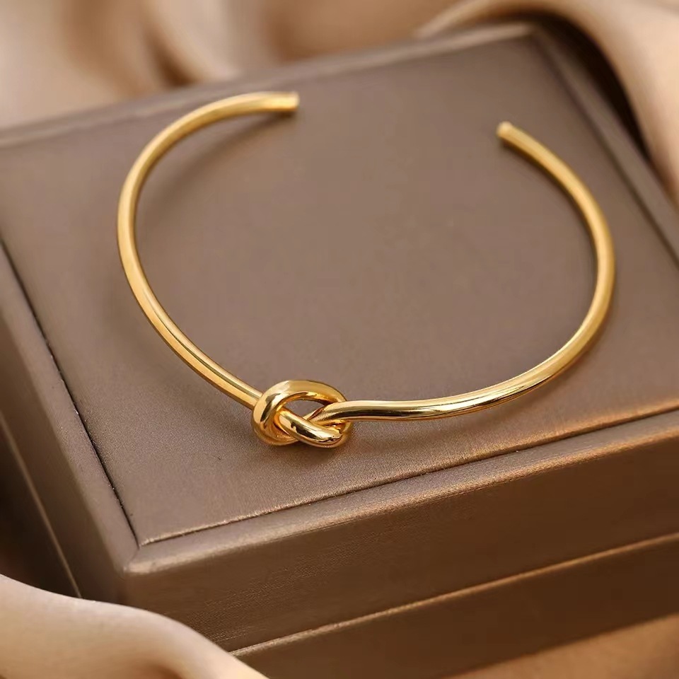 1 Piece Quantity Basic Solid Color Titanium Steel Plating Bangle