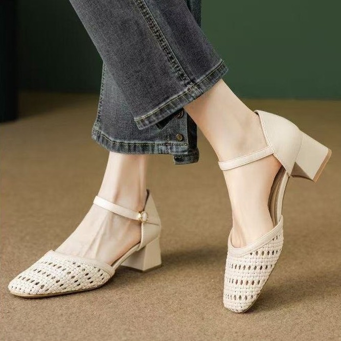 Suave sandalias de moda para mujeres verano de 2026 nuevo estilo ligero versátil casual sandalias marizhen vacías