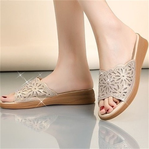 Soft leather hollow rhinestone sandals for women's outer wear summer new middle-aged and elderly fashion thick-soled casual shoes flip-flops