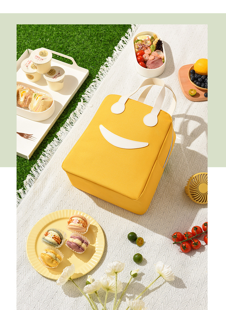 Cute Smiley Face Polyester Bento Bag display picture 3