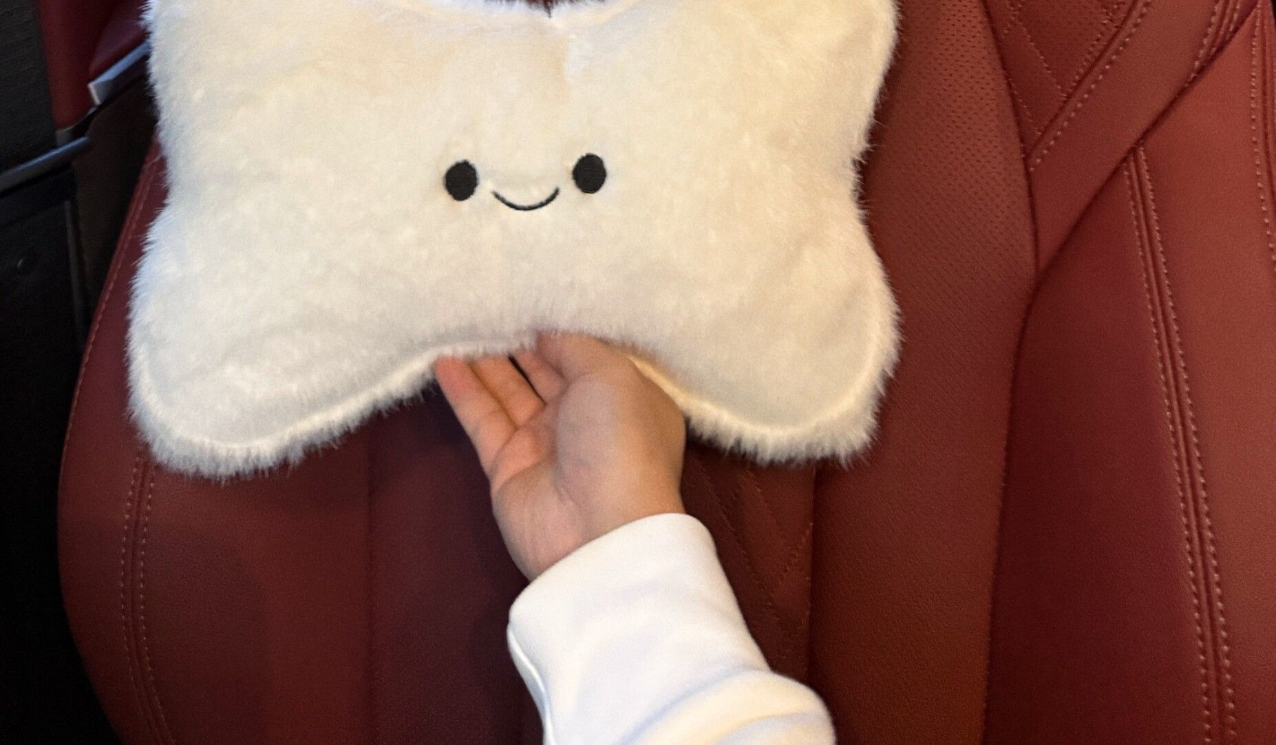 Cute Smiling Face Headrest and Lumbar Support Set Car Cushion Car Headrest Pillow Plush Cartoon Headrest Pillow