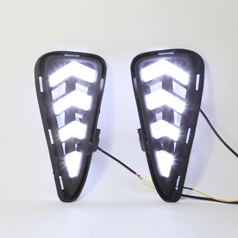 Adecuado para Toyota Camry parachoques trasero luz 18 Camry luz de advertencia luz de freno modificada actualización LED luz trasera