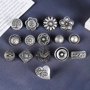 Cross-Border New Bohemian Style Alloy Charm Hand-Woven Leather Rope Pendant Button Decorative Accessories