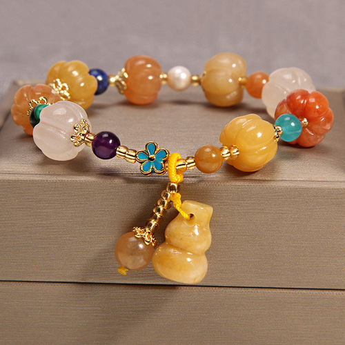 Golden-thread jade pendant bracelet with yellow agate crystal beads—unique design, trendy accessory for students and besties.