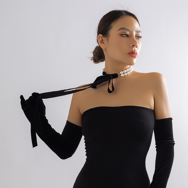 elegant accessory from pearl
