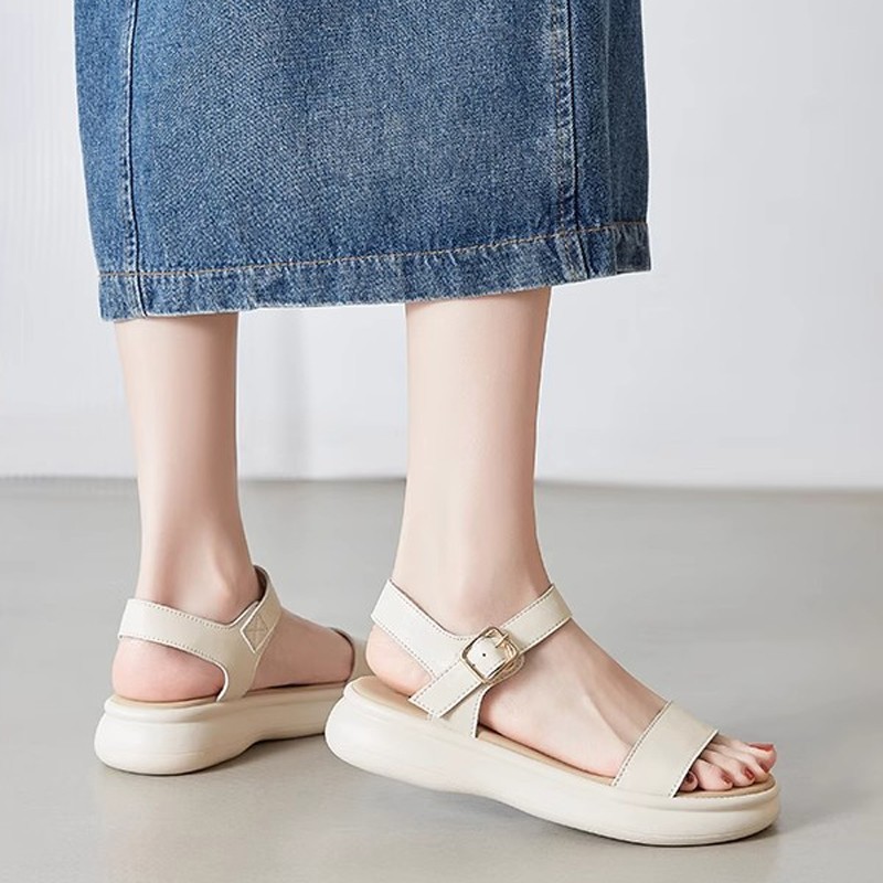 Inventario simple velcro sandálias de fondo suave verano 2026 nuevo estilo de uso exterior versátil no cansado pies sandálias de playa para mujeres