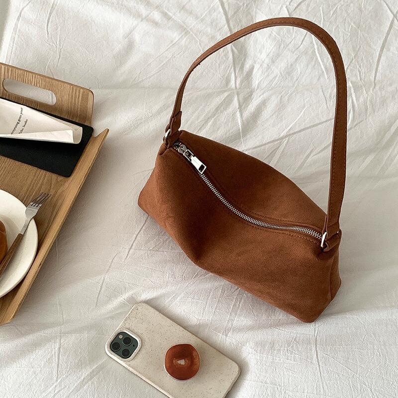 Niche Style Underarm Bag for Women, High-End Retro Small Square Suede Bag, Versatile Autumn and Winter New Women's Shoulder Bag