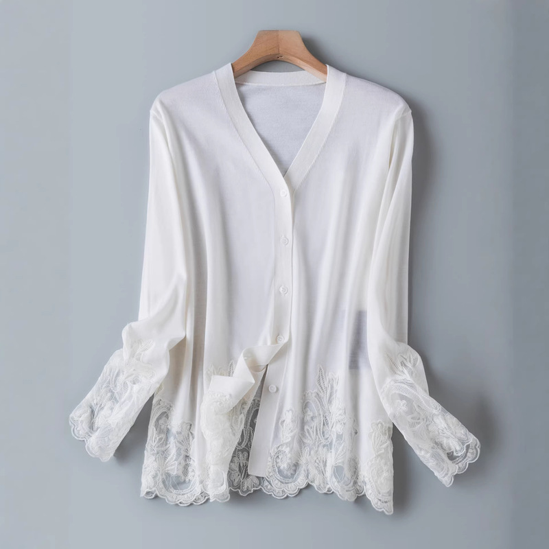 Exquisite French-Style Embroidered Lace Splicing Yangzi Yarn Merino Wool V-Neck Knitted Cardigan Women's Thin Sweater 010 Exquisite French-Style Embroidered Lace Splicing Yangzi Yarn Merino Wool V-Neck Knitted Cardigan Women's Thin Sweater 010