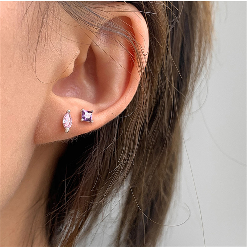 Women'S Gender Plating, Inlay Design 1 Pair Silver Zircon Square Ear Studs