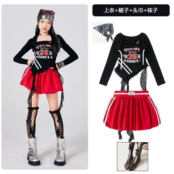 Black red cloak, scarf, lace tights, lifting effect
