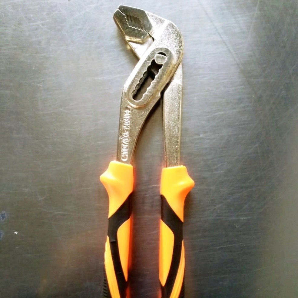 10-pulgadas D4 acero de alto carbono negro niquelado alicates de la bomba de agua mango de dos colores alicates de la bomba de agua alicates conjunto