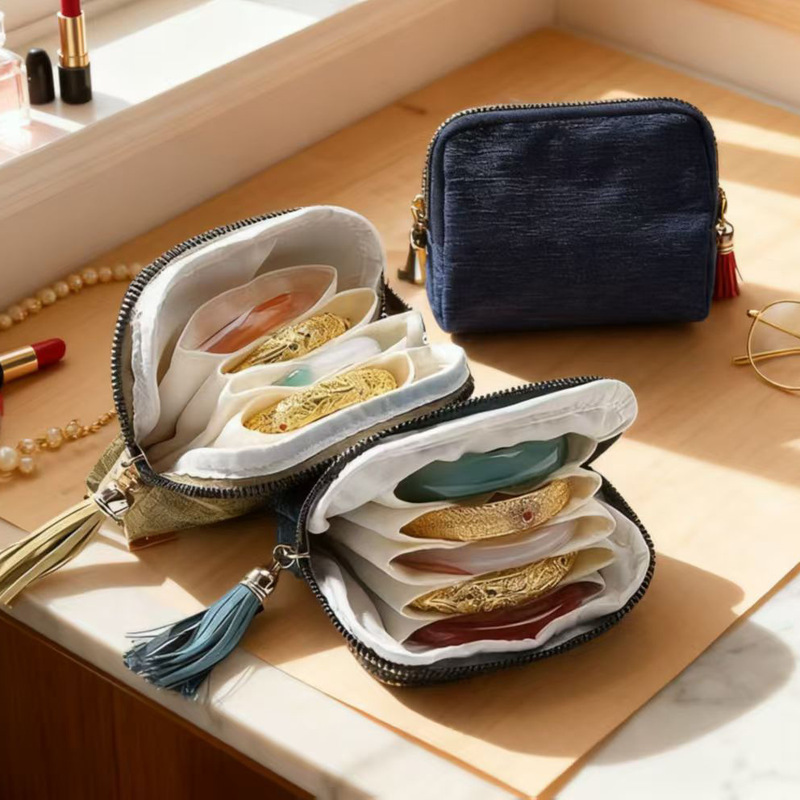 Velvet Multi-Layer Tassel Jewelry Storage Bag High-End Storage Bag Travel Portable Bracelet Bracelet Jewelry Bag Velvet Multi-Layer Tassel Jewelry Storage Bag High-End Storage Bag Travel Portable Bracelet Bracelet Jewelry Bag