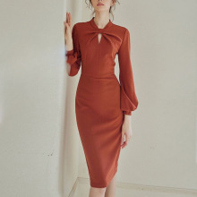 2024秋装气质橘色灯笼袖裙子中长款欧货女装新款知性镂空连衣批发