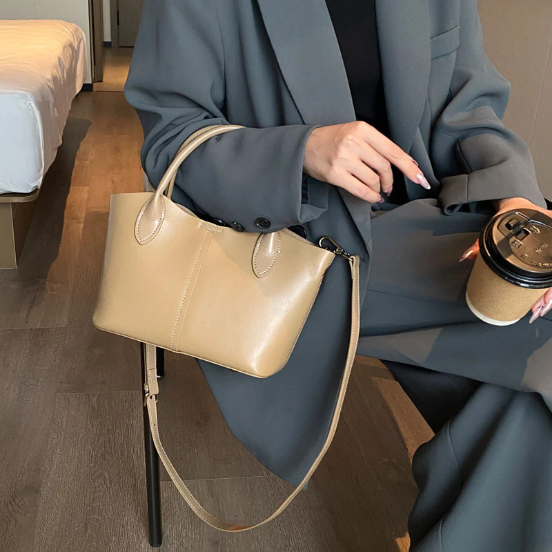 Túi tote da bò thật đeo chéo nữ nhiều ngăn dung tích lớn 28×10×18 cm — đen