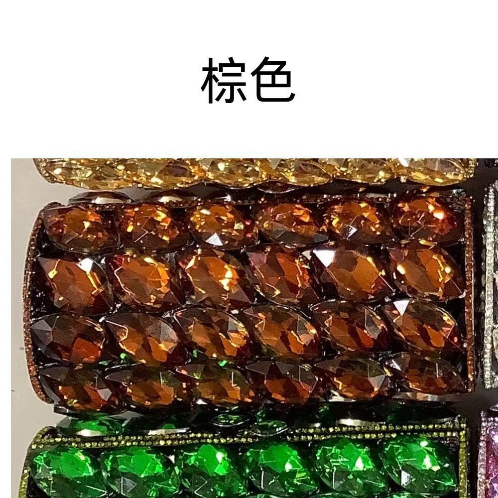 màu nâu