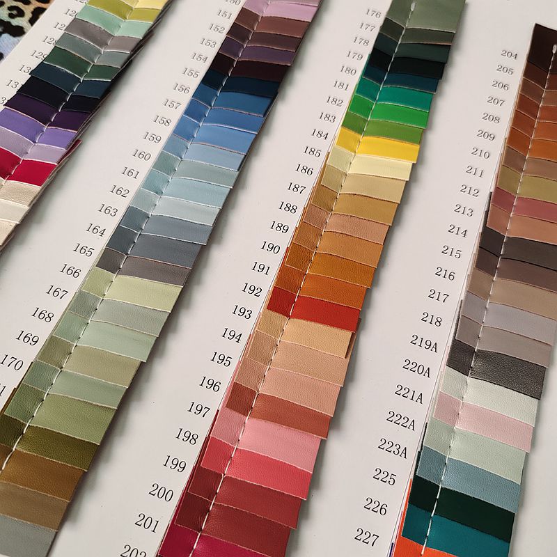 毛底PU革小羊纹0.8厚度箱包手袋面料小纹路柔软纳帕纹饰品包装革