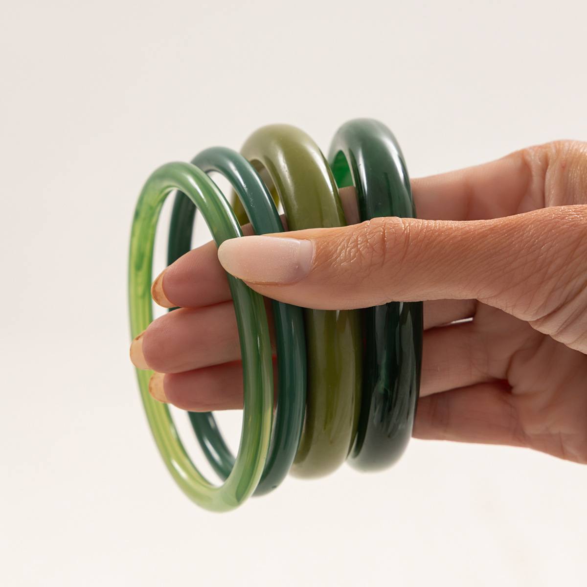 European and American Cross-border Fashion Color Gradient Resin Stacking Bracelets Vintage INS Style Arc-shaped Polished Closed Bangle Bracelets