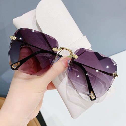  New Frameless Cut Edge Square Sunglasses for Women Korean Style Internet Celebrity Round Face No Makeup Sunglasses Gradient Film Trend