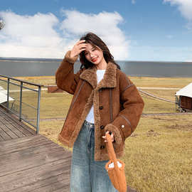 美拉德咖色羊羔毛外套女冬2025新款巨好看加绒加厚仿皮毛一体棉服